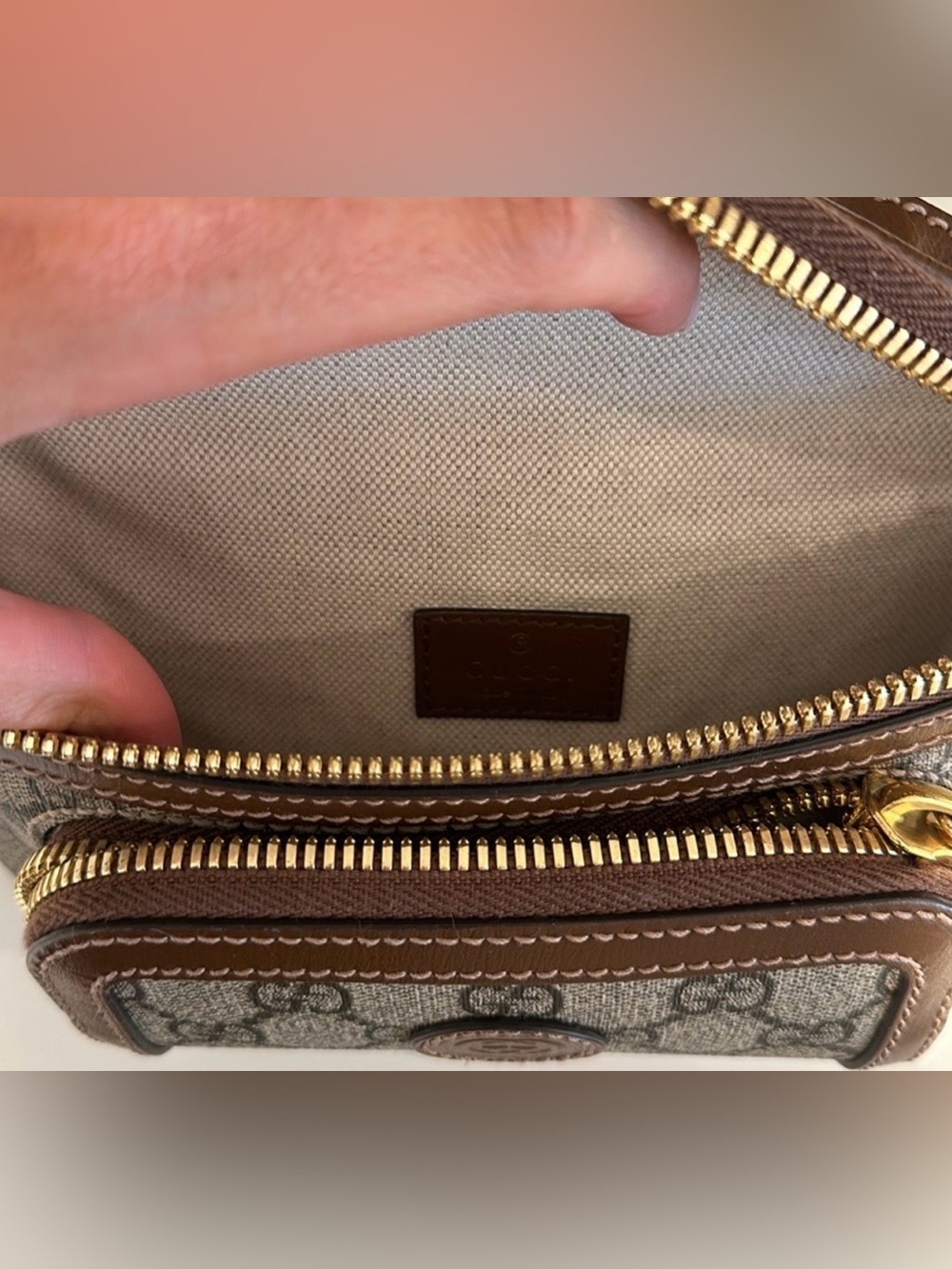 Gucci GG Interlocking Belt Bag - Picture 5 of 6
